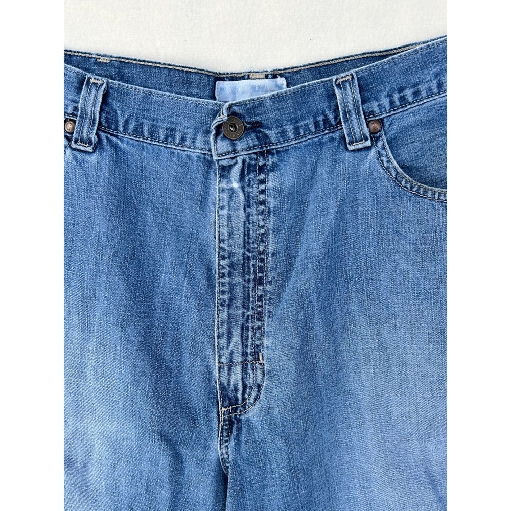 Old Navy Mens Denim Shorts Size 38 Medium Wash Blue 100% Cotton Casual Relaxed - Picture 4 of 16